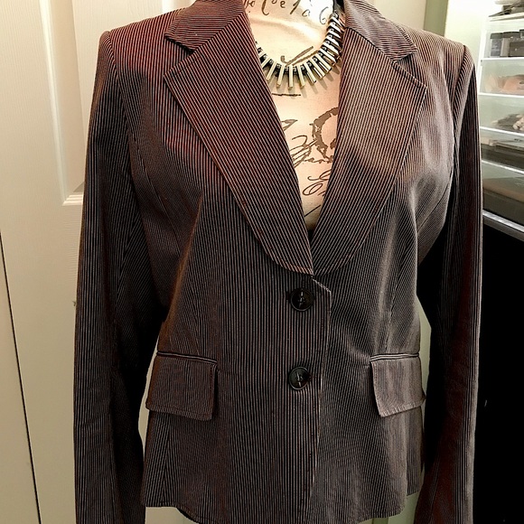 H&M Jackets & Blazers - Vintage H&M brown & white pinstripe blazer